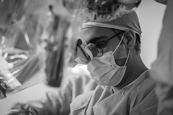 Sobre - Dr. Heros Almeida - Neurocirurgião em São Paulo