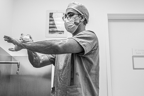 Sobre - Dr. Heros Almeida - Neurocirurgião em São Paulo