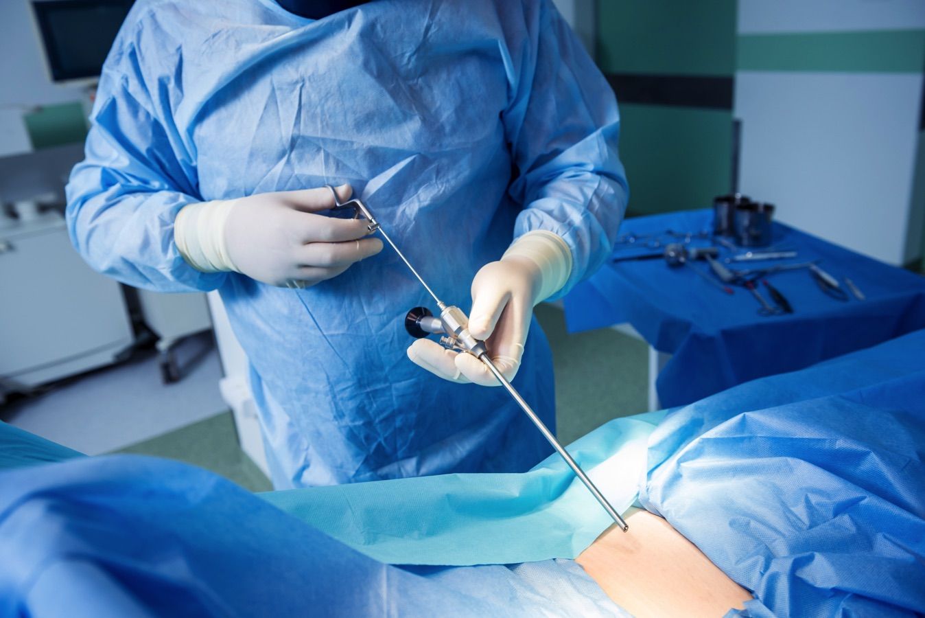 Cirurgias minimamente invasivas - Dr. Heros Almeida - Neurocirurgião em São Paulo